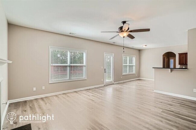 Foto del edificio - 138 Parkcrest Crossing, Dallas, GA, 30132