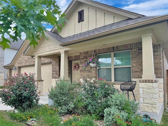 Building Photo - 3045 Columbus Loop