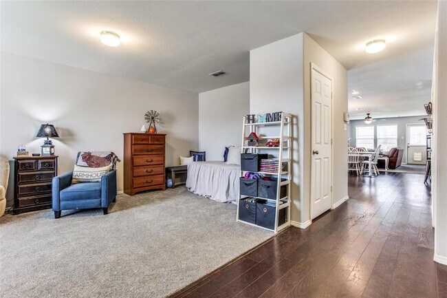 Foto del edificio - 3001 Pinyon Pl