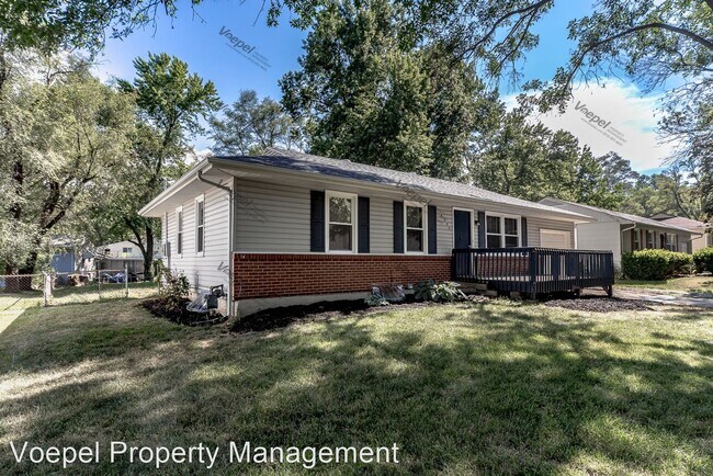 Building Photo - 3 br, 1 bath House - 5307 NE 44th Terrace