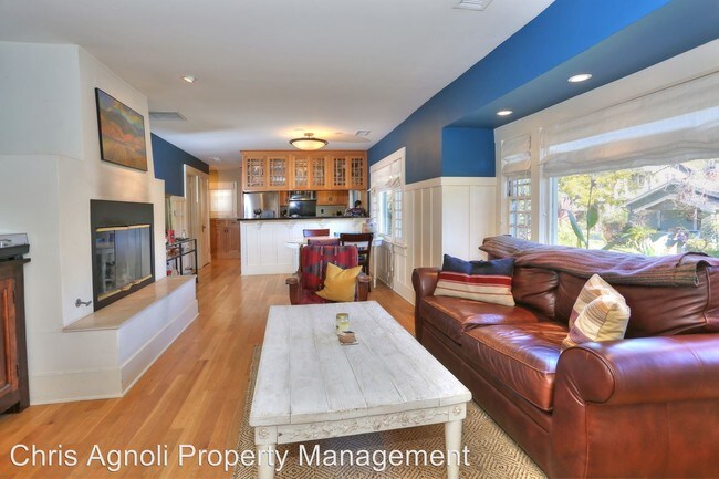Foto del edificio - 2 br, 2 bath House - 1311 Morrison Ave