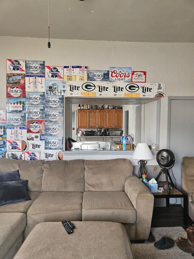 Foto del edificio - 210 West Ave