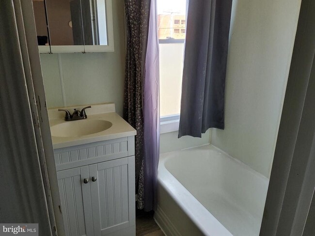 Building Photo - 176 Madison Ave