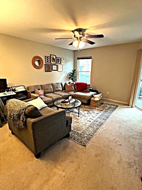 Foto del edificio - 3307 Wyndham Cir