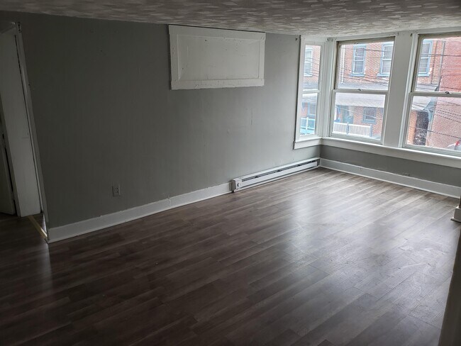 Foto del edificio - 610 W Allen St