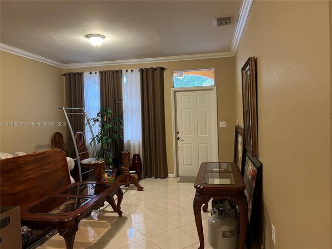 Building Photo - 967 SW 154th Path