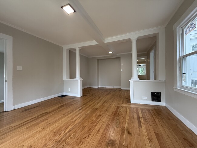 Building Photo - 111 Fort Hale Rd