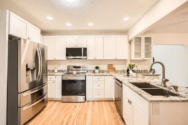 Building Photo - 2069 Sandtown Rd SW