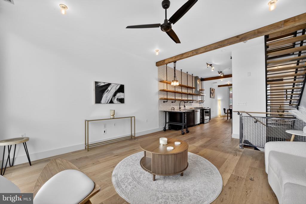 Foto principal - 774 Girard St NW