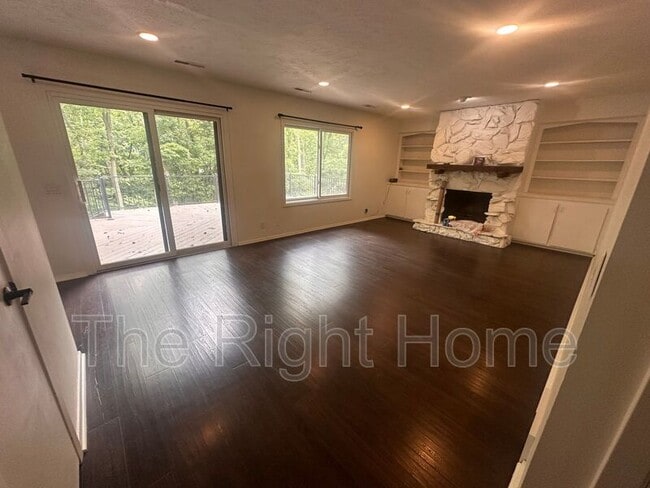 Building Photo - 11736 Quail Dr