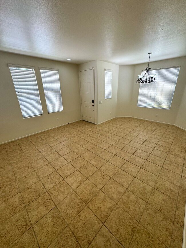 Foto del edificio - Move-in Special! $500 off first month’s re...