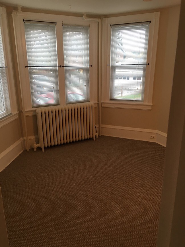 Foto del edificio - 328 E King St