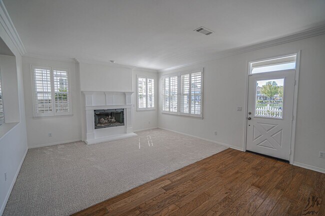 Foto del edificio - 23932 Windward Ln