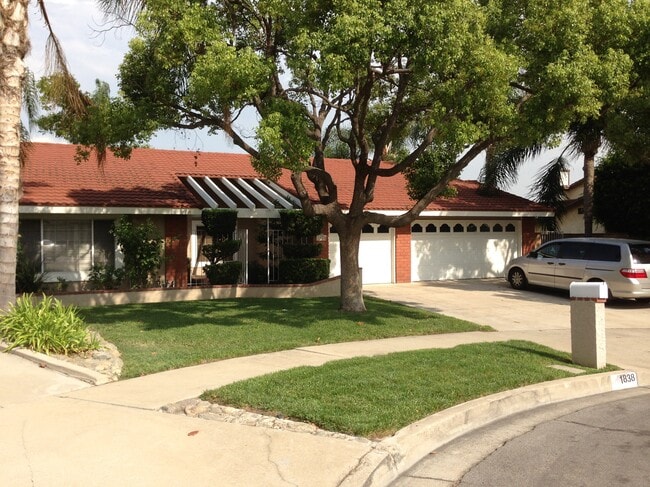 Building Photo - 1838 Coolcrest Way