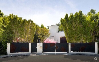 Building Photo - 9818 Hythe Ct