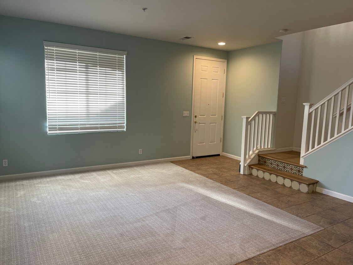 7 Las Flores St, Watsonville, CA 95076 House Rental in Watsonville