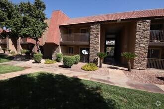 Building Photo - 5081 RIVER GLEN Dr