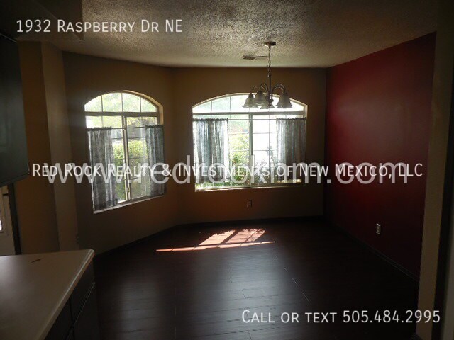 Foto del edificio - 1932 Raspberry Dr NE