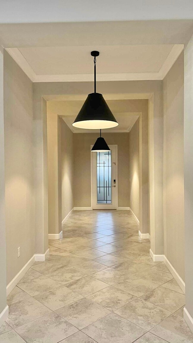 Building Photo - 2766 Hilliard Dr