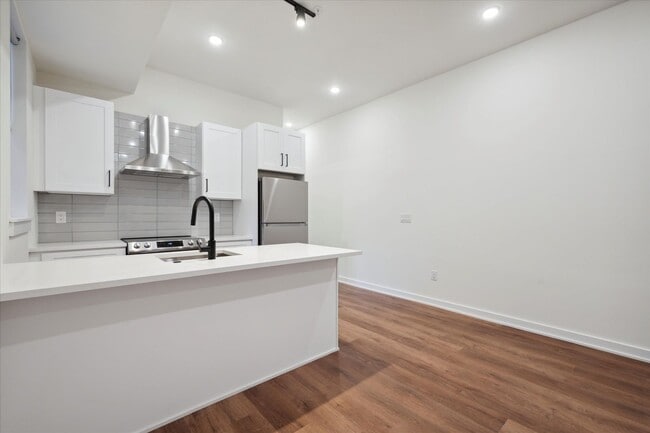 Interior Photo - Aston Lofts