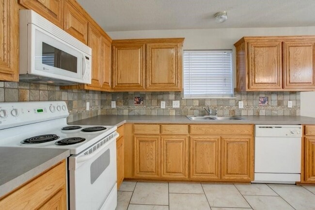 Foto del edificio - 10708 Braemoor Dr