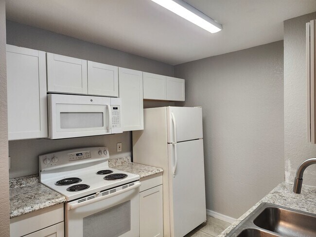 Foto del edificio - Lakewood Ranch Condo