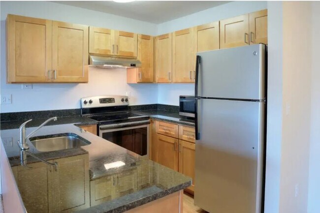 Building Photo - 2750 Windwood Dr