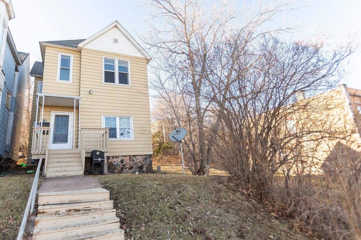 Primary Photo - 525 W 4th St