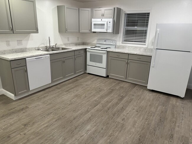 Brand new appliances in this large eat in kitchen - 6045 Library Rd