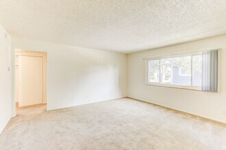 Interior Photo - Creekside At Amherst Apartments
