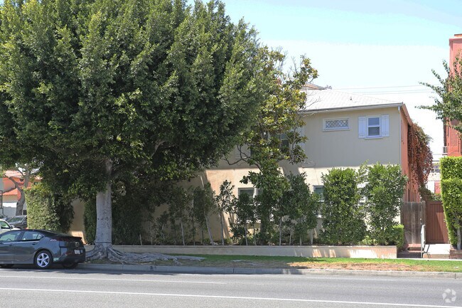 Foto del edificio - 350 S Rodeo Dr