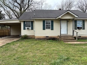 Building Photo - 1105 N McLemore Ave