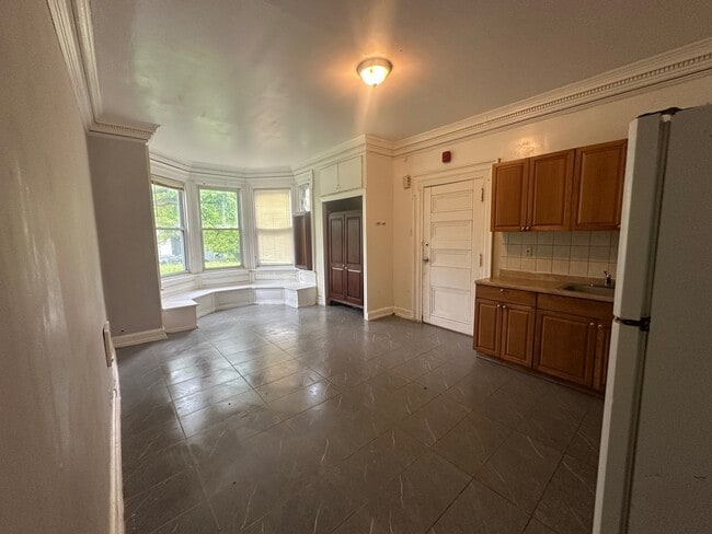 Building Photo - 1205 Arrott St
