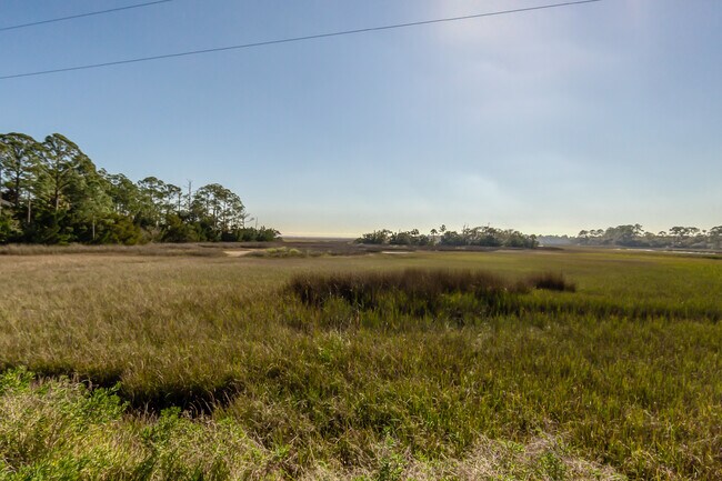 Building Photo - 132 Marsh Island Cir