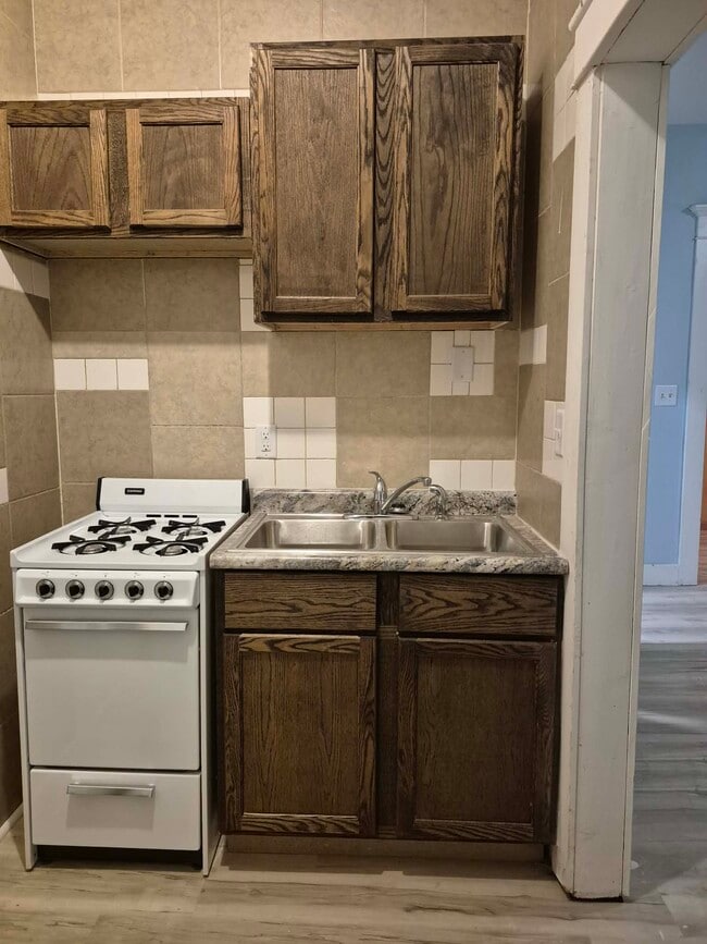 Foto del edificio - 603 N Lee St