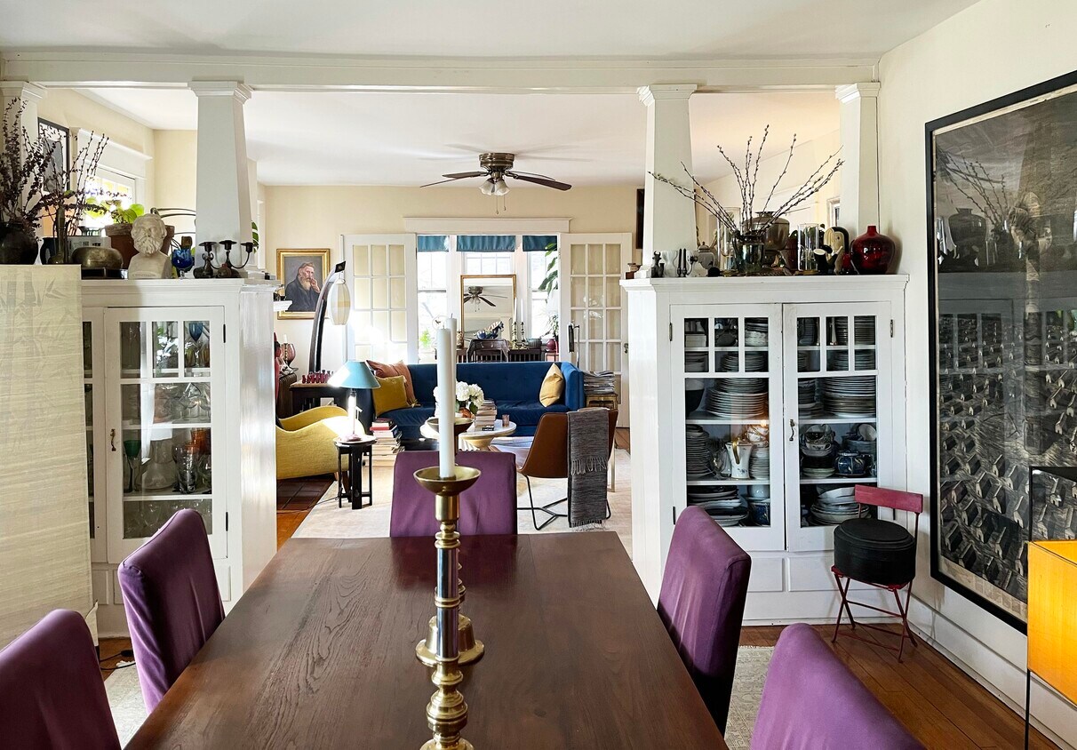 dining/living area - 1125 E End Ave