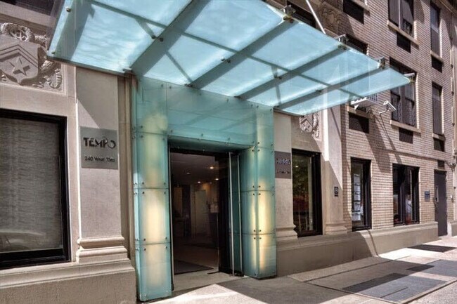 Foto del edificio - 234 W 73rd St