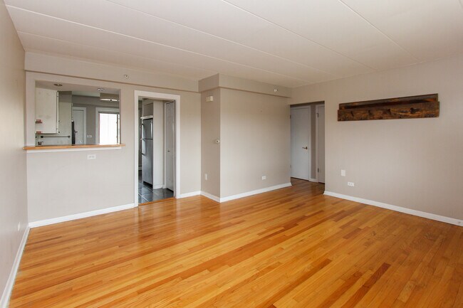 Building Photo - 202 N Salem Ave