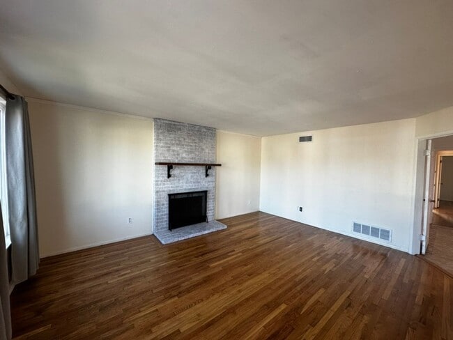 Foto del edificio - Clairemont Mesa House with Pool