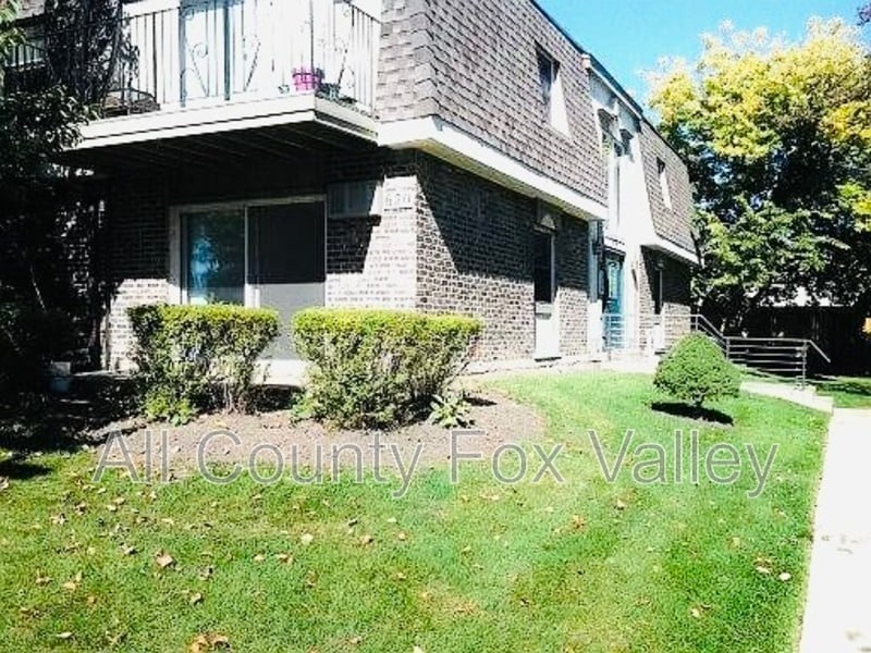 600 Trace Dr Unit 206, Buffalo Grove, IL 60089 Condo for Rent in