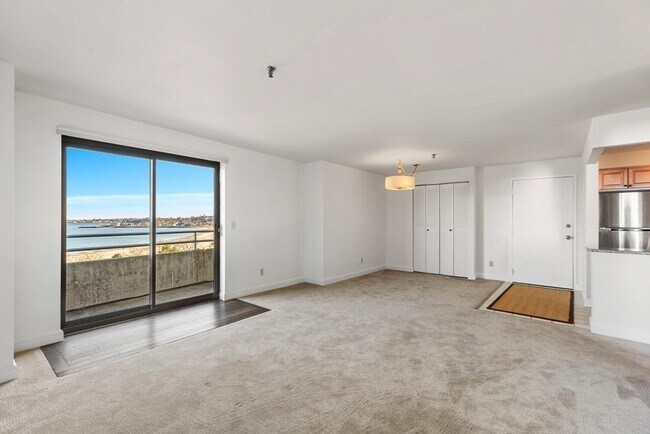 Foto del edificio - 376 Ocean Ave