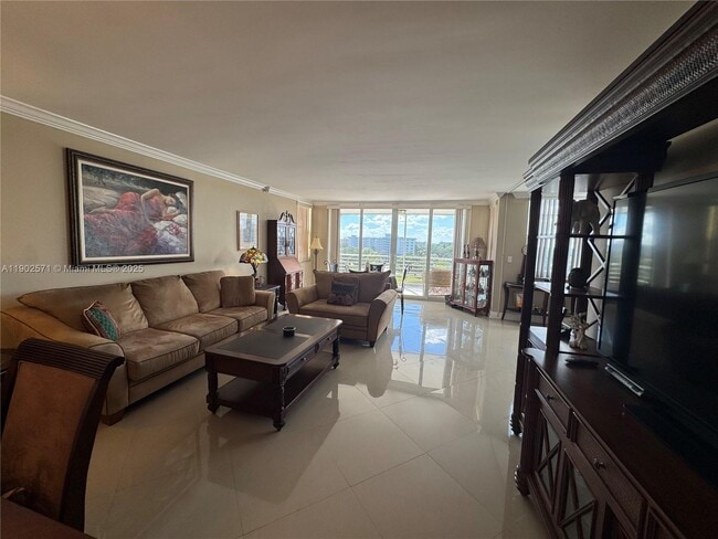 Foto del edificio - 3095 N Course Dr