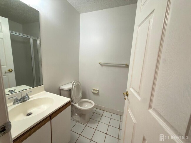 Foto del edificio - 5 Edinburgh Ct