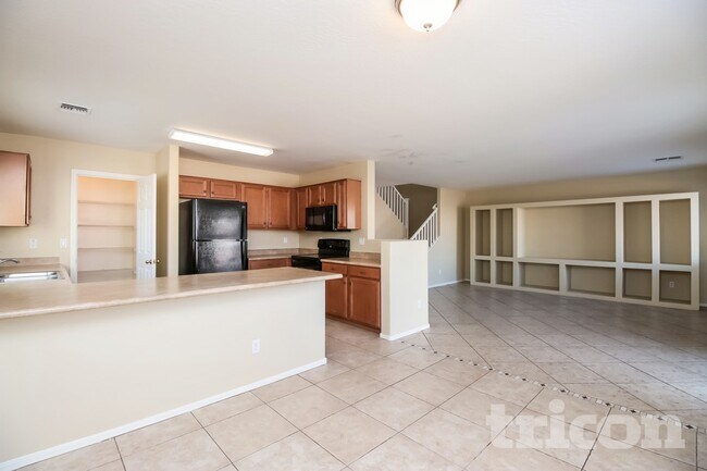 Foto del edificio - 8332 W Crown King Rd