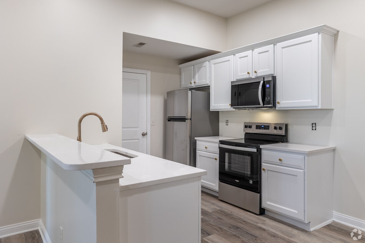 Primary Photo - Willowbrooke Apartments