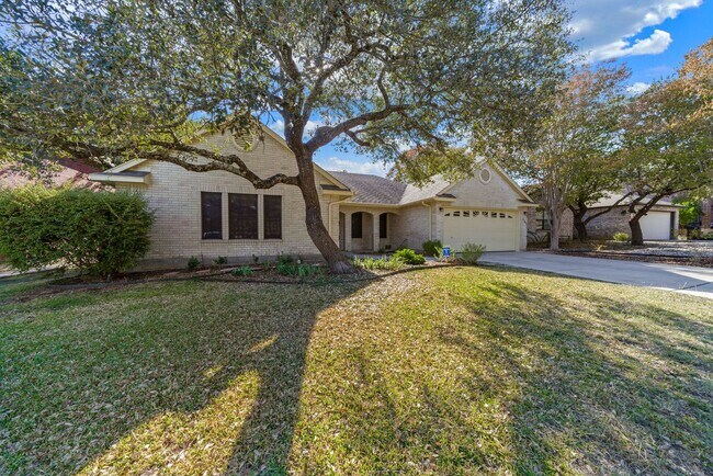 Building Photo - 4 Bedroom/2 Bath Champions Spring Subdivision