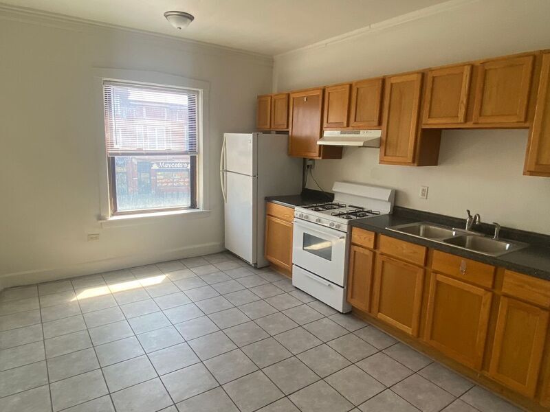 3442 W Fullerton Ave Unit 2, Chicago, IL 60647 Condo for Rent in Chicago, IL