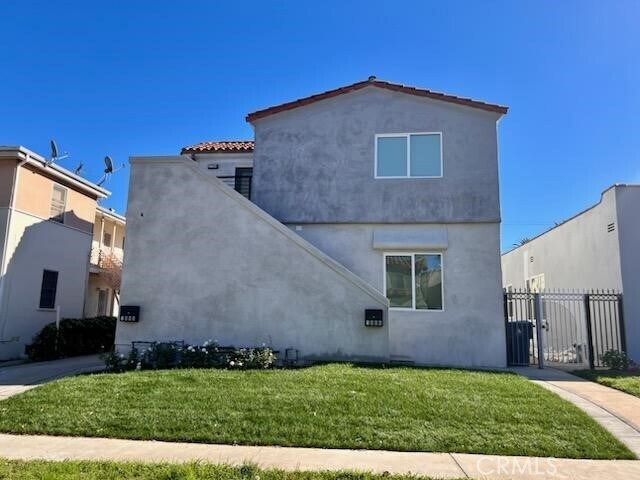Primary Photo - 1806 Alsace Ave