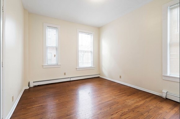 Building Photo - 350 Elm St