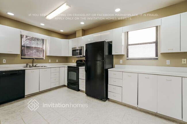 Foto del edificio - 653 Middlebury Loop